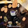 28 – Персиковый Лунный Камень / Seasons of the Witch – Ostara Oracle