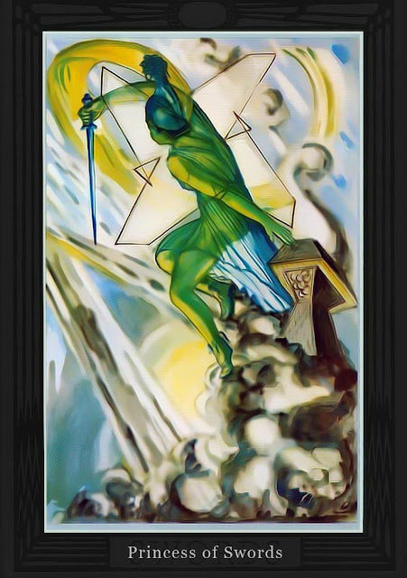 Принцесса Мечей/ Таро Тота