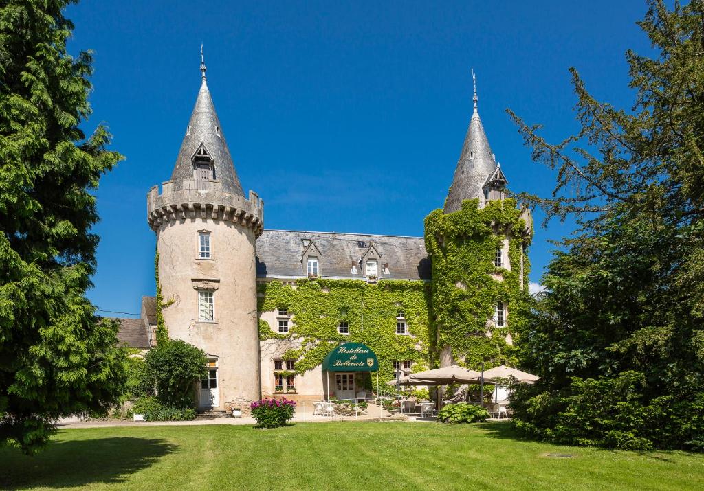 Château de Bellecroix — бывший замок в городе Шаньи (Франция)